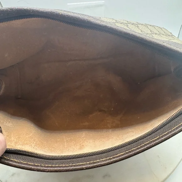 Gucci Authentic Beige and Brown Monogram Pouch - Picture 4 of 7